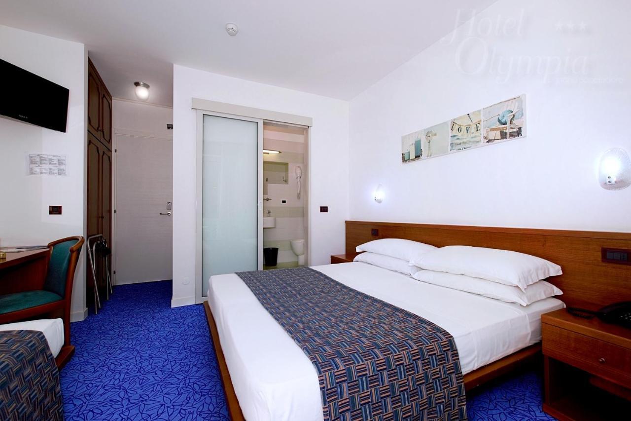 Hotel Olympia Lignano Sabbiadoro Bagian luar foto