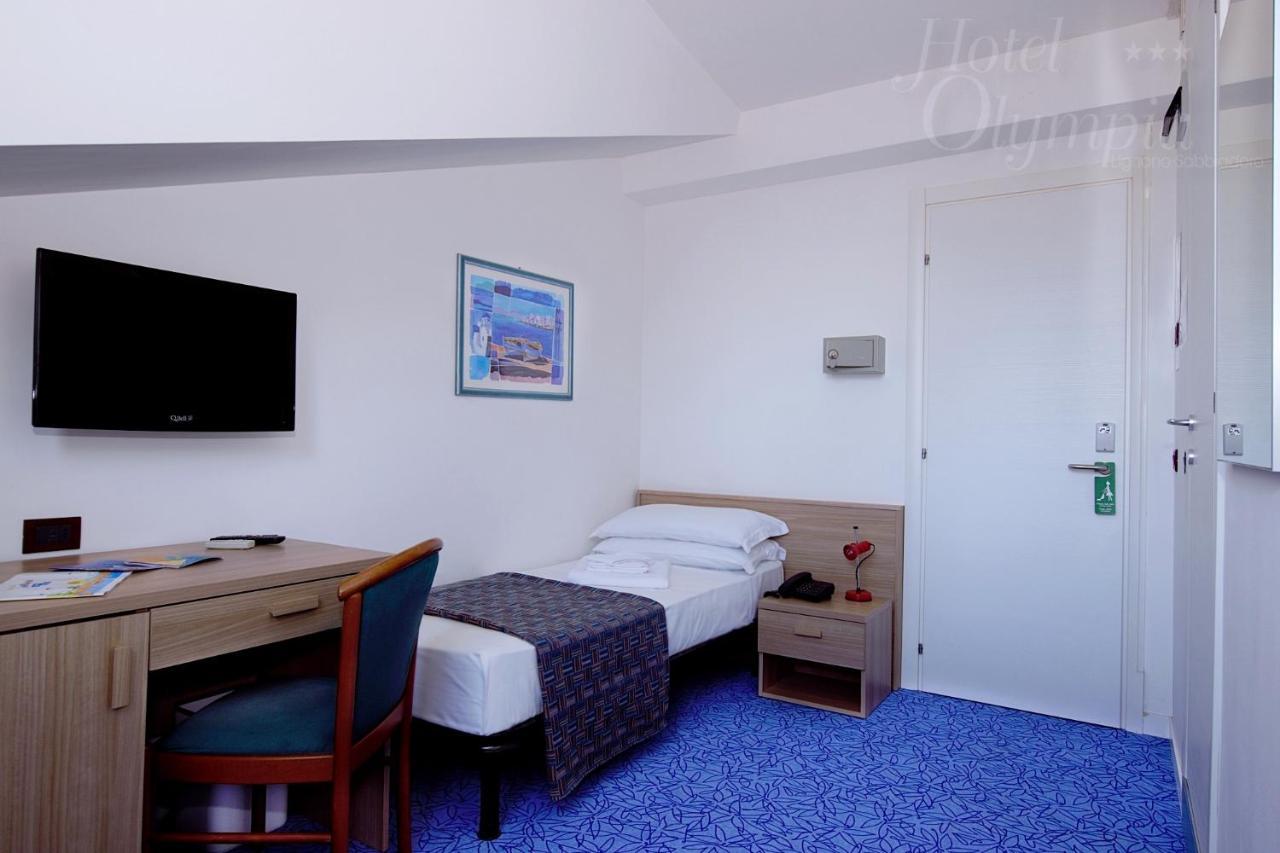 Hotel Olympia Lignano Sabbiadoro Bagian luar foto
