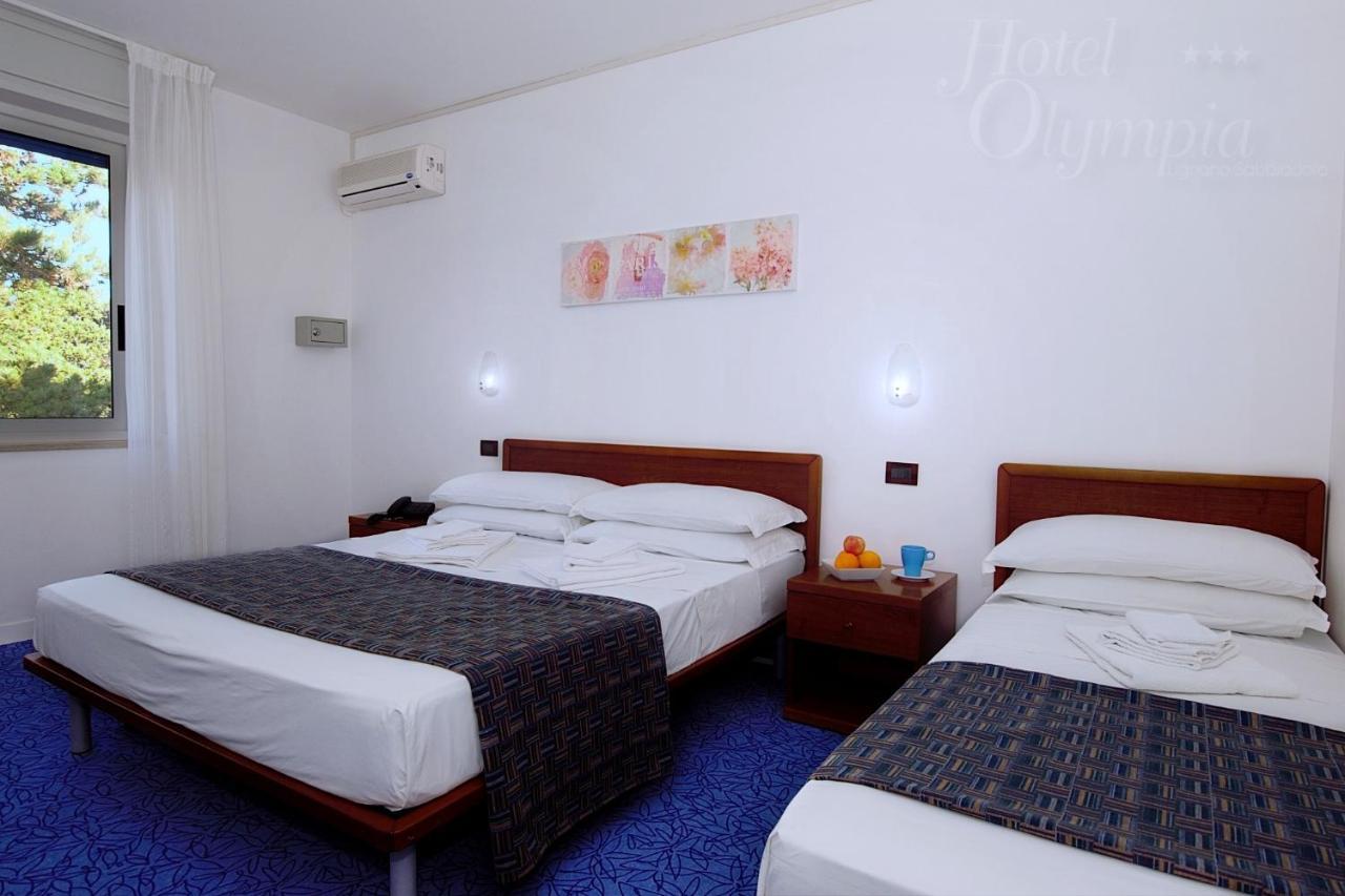 Hotel Olympia Lignano Sabbiadoro Bagian luar foto